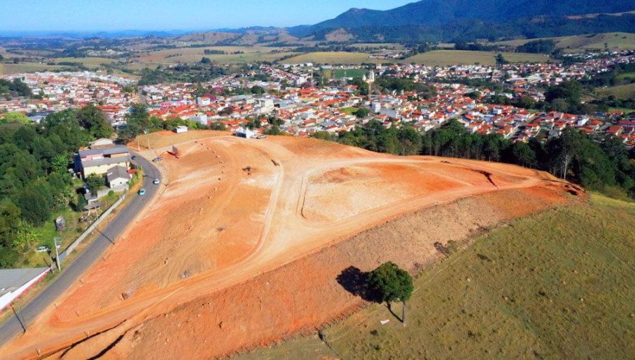 Terreno - Venda - Centro - Joanópolis - SP